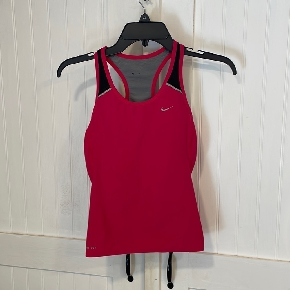 Nike sports bra/top fuchsia & black size S